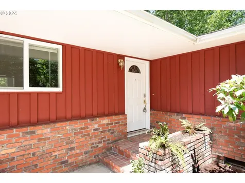 2133 Jeppesen Acres Road Eugene OR 97401