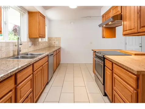2133 Jeppesen Acres Road Eugene OR 97401