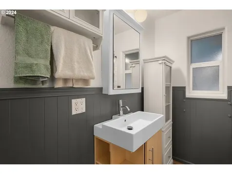 5601 SE Harold Street Portland OR 97206