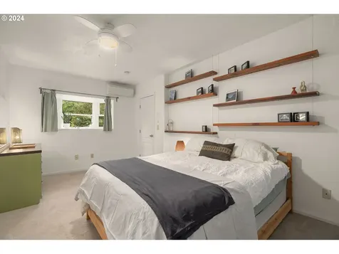 5601 SE Harold Street Portland OR 97206