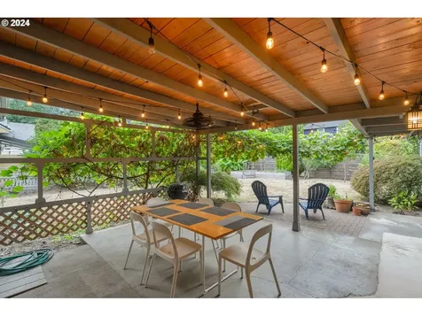 5601 SE Harold Street Portland OR 97206