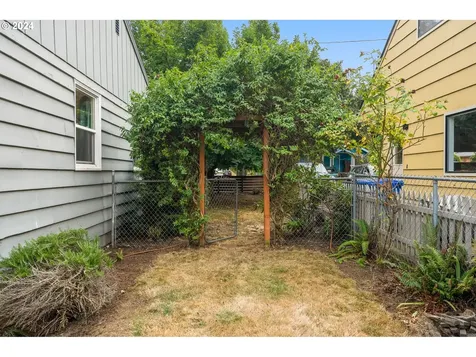 5601 SE Harold Street Portland OR 97206