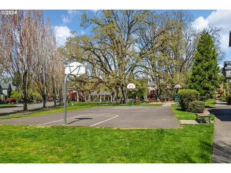 6001 Ne Birch Street Hillsboro OR 97124