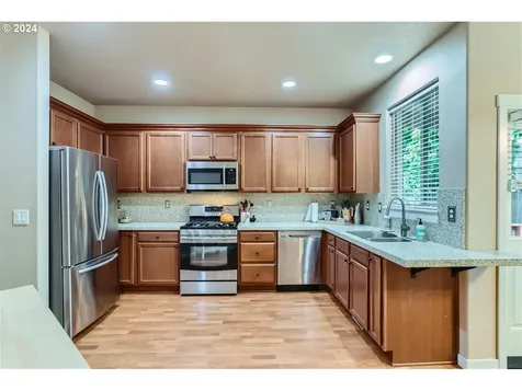 2708 Se 48th Place Hillsboro OR 97123