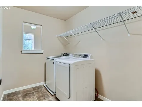 2708 Se 48th Place Hillsboro OR 97123