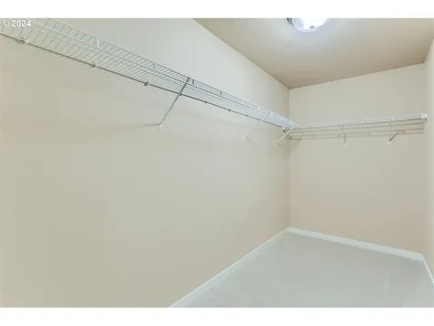 2708 Se 48th Place Hillsboro OR 97123