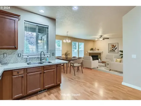 2708 Se 48th Place Hillsboro OR 97123