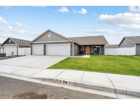 398 Riley Avenue Umatilla OR 97882