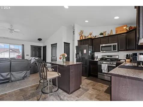398 Riley Avenue Umatilla OR 97882