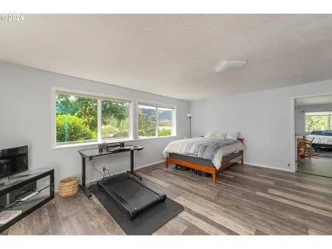 276 Wolf Valley Drive Umpqua OR 97486
