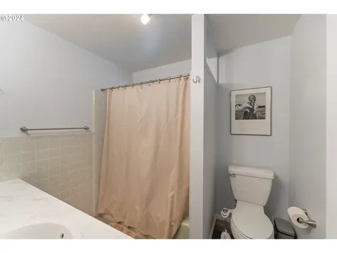 276 Wolf Valley Drive Umpqua OR 97486