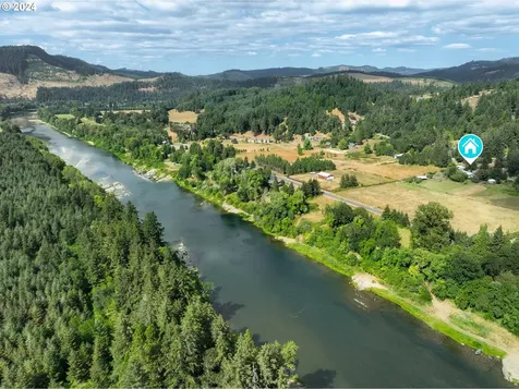 276 Wolf Valley Drive Umpqua OR 97486