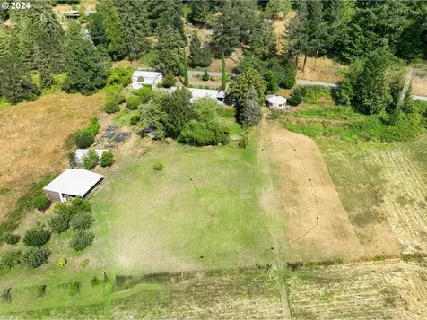 276 Wolf Valley Drive Umpqua OR 97486
