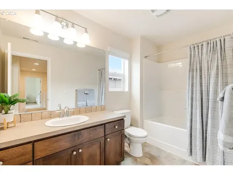 1084 Parkside Avenue Forest Grove OR 97116