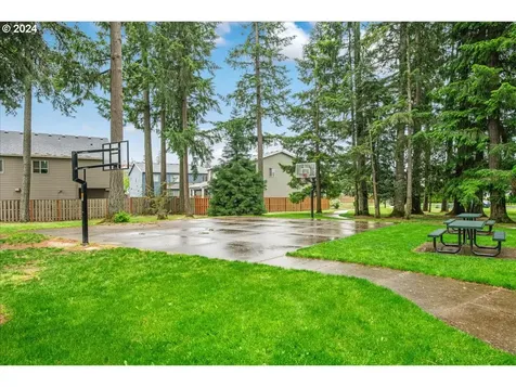 1084 Parkside Avenue Forest Grove OR 97116