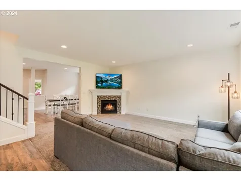1084 Parkside Avenue Forest Grove OR 97116