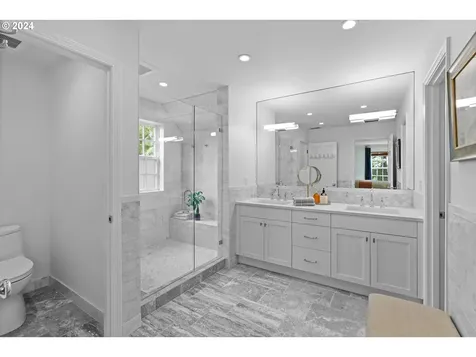3672 Tempest Drive Lake Oswego OR 97035