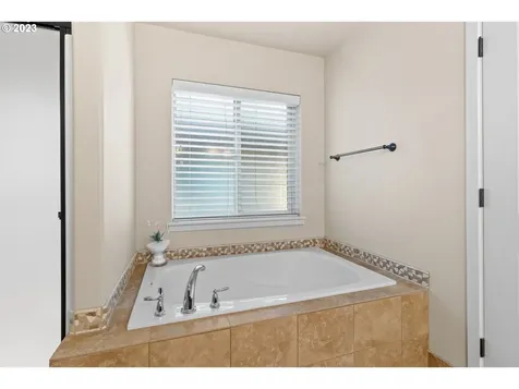 16128 SW Medallion Lane Beaverton OR 97007