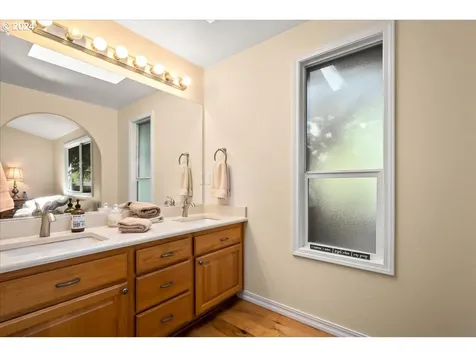 18517 SE 24th Circle Vancouver WA 98683