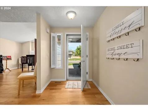 18517 SE 24th Circle Vancouver WA 98683