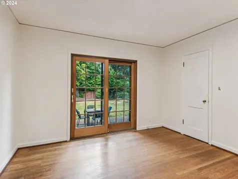6837 Ne Alameda Street Portland OR 97213