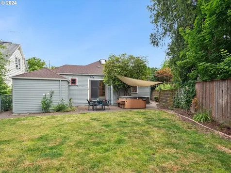6837 Ne Alameda Street Portland OR 97213