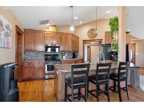 17899 Se Grand Island Road Dayton OR 97114