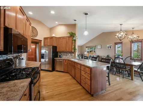 17899 Se Grand Island Road Dayton OR 97114