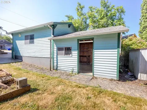 635 Main Street Fairview OR 97024