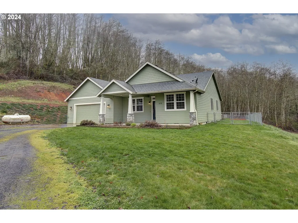 272 Trout Lakes Road Castle Rock WA 98611