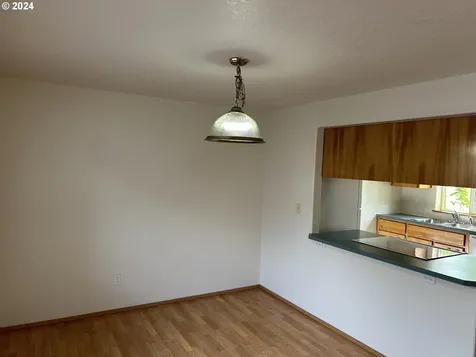6835 SE Woodstock Boulevard Portland OR 97206