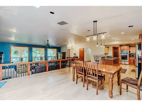 21981 S Ferguson Road Beavercreek OR 97004