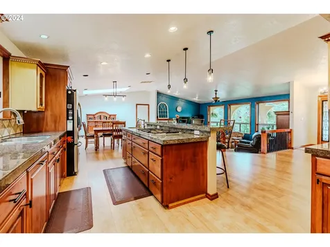 21981 S Ferguson Road Beavercreek OR 97004
