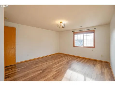 16512 NE 32nd Street Vancouver WA 98682