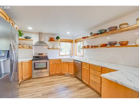 16512 NE 32nd Street Vancouver WA 98682