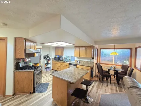 3912 NE 149th Avenue Portland OR 97230
