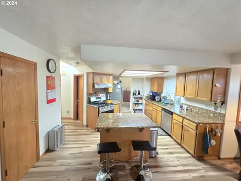 3912 NE 149th Avenue Portland OR 97230
