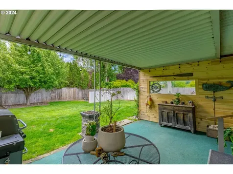 763 Oregon Way Woodburn OR 97071