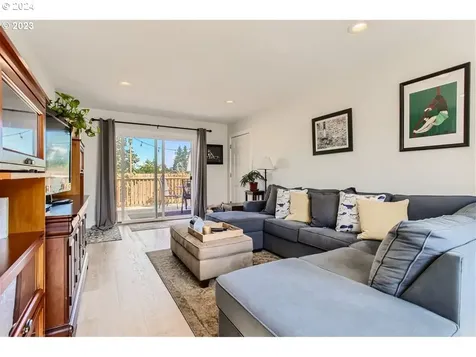5305 NE Wygant Street Portland OR 97218
