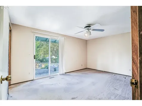 14440 S Hawthorne Court Oregon City OR 97045