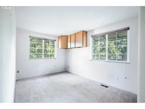 14440 S Hawthorne Court Oregon City OR 97045