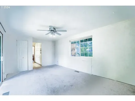 14440 S Hawthorne Court Oregon City OR 97045