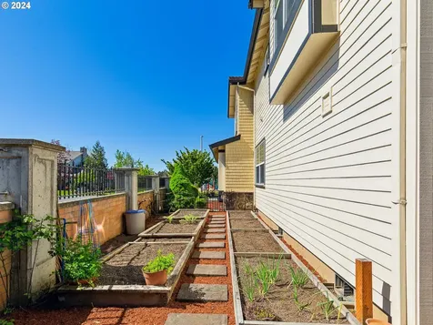 1612 S Dusky Drive Ridgefield WA 98642