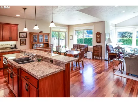 2505 Borders Drive Eugene OR 97404