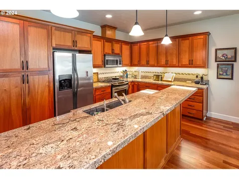 2505 Borders Drive Eugene OR 97404