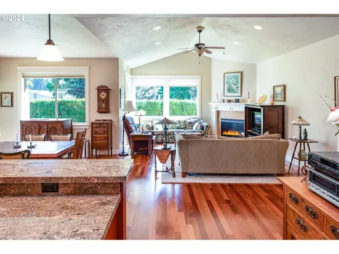 2505 Borders Drive Eugene OR 97404