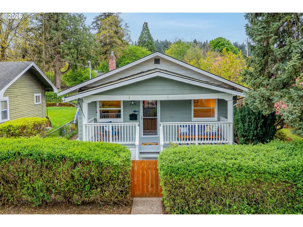 8908 NE Wygant Street Portland OR 97220