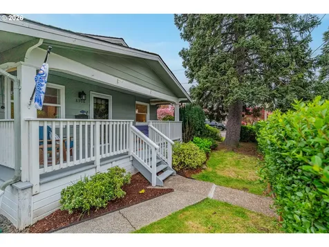 8908 NE Wygant Street Portland OR 97220
