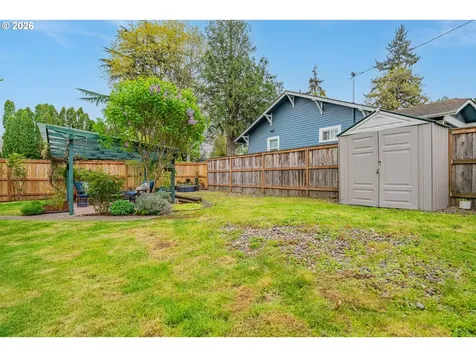 8908 NE Wygant Street Portland OR 97220