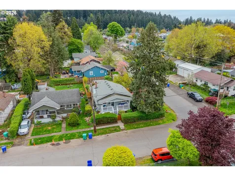8908 NE Wygant Street Portland OR 97220